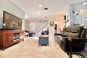 1617 Salerno Cir, Weston, FL 33327, Sold 08/26/22