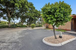 15555 Cairnryan Ct, Miami Lakes, FL 33014, Sold 08/26/22