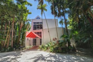 4994 Hammock Lakes Dr, Coral Gables, FL 33156, Sold 09/01/22