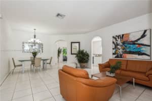 7239 NW 23rd St, Pembroke Pines, FL 33024, Sold 09/12/22