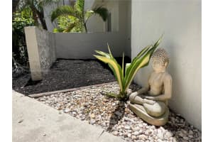 10913 SW 75th St, Miami, FL 33173, Sold 08/30/22