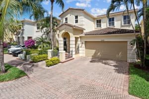 21147 NE 33rd Ave, Miami, FL 33180, Sold 11/01/22