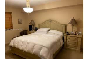 9300 Fontainebleau Blvd E309, Miami, FL 33172, Sold 08/24/22