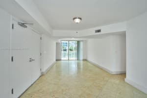 5900 Collins Ave APT 407, Miami Beach, FL 33140, Sold 01/25/23