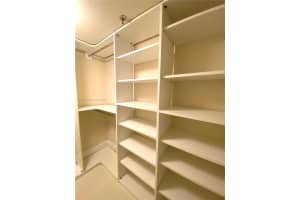 828 3rd St APT 208, Miami Beach, FL 33139, Sold 11/17/22