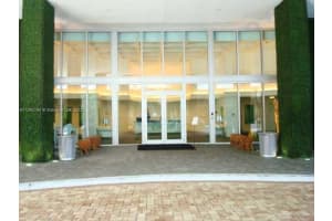 90 SW 3rd St, Miami, FL 33130, Sold 10/14/22