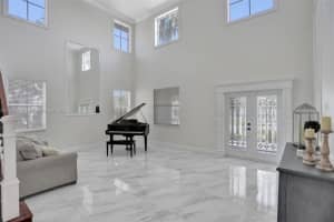 940 Crestview Cir, Weston, FL 33327, Sold 10/13/22