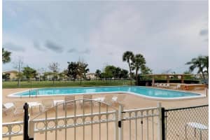 800 NE 195th St APT 205, Miami, FL 33179, Sold 09/28/22