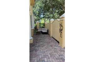 1541 Passion Vine Cir # 4-2, Weston, FL 33326, Sold 10/19/22