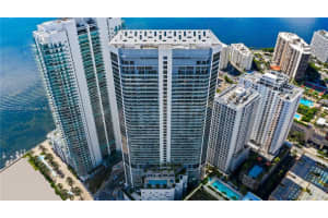 1300 Brickell Bay Dr APT 2100, Miami, FL 33131, Sold 09/21/22