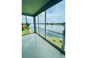 879 NE 195th St APT 328, Miami, FL 33179, Sold 09/19/22