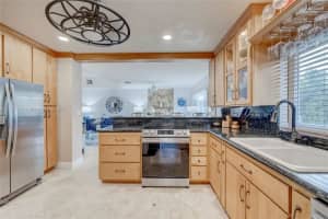 7200 NW 84th St, Tamarac, FL 33321, Sold 02/13/23