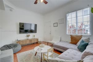 2941 NE 185th St APT 1313, Aventura, FL 33180, Sold 09/07/22