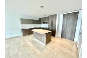 68 SE 6th St Apt 1110, Miami, FL 33131, Sold 01/31/23