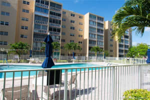 619 NE 14th Ave APT 608, Hallandale Beach, FL 33009, Sold 10/17/22
