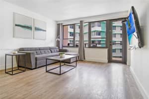 5225 Collins Ave APT 1614, Miami Beach, FL 33140, Sold 08/31/22