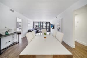 5225 Collins Ave APT 1614, Miami Beach, FL 33140, Sold 08/31/22