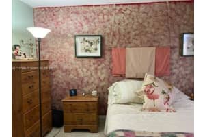 651 NW 82nd Ave APT 121, Miami, FL 33126, Sold 08/29/22