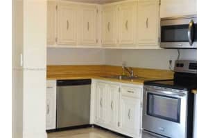 1000 Parkview Dr APT 811, Hallandale Beach, FL 33009, Sold 11/07/22