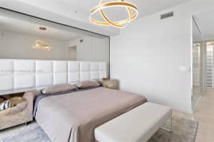 1000 Brickell Plaza, Miami, FL 33131, Sold 10/19/22