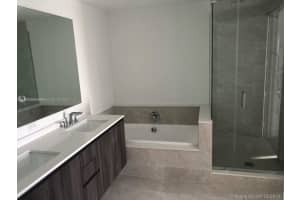 488 NE 18th St #3101, Miami, FL 33132, Sold 11/04/22