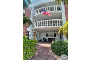 465 Paradise Isle Blvd APT 105, Hallandale Beach, FL 33009, Sold 09/09/22