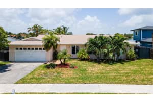 8141 SW 203rd St, Cutler Bay, FL 33189, Sold 10/04/22