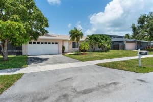 8141 SW 203rd St, Cutler Bay, FL 33189, Sold 10/04/22