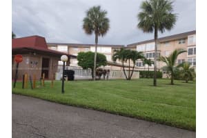 2901 NW 46th Ave APT 305, Lauderdale Lakes, FL 33313, Sold 10/05/22