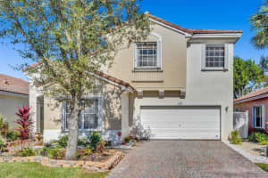 7451 NW 23rd St, Pembroke Pines, FL 33024, Sold 11/29/22
