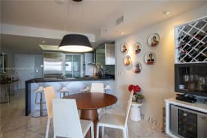 18201 Collins Ave #5207, Sunny Isles Beach, FL 33160, Sold 11/10/22