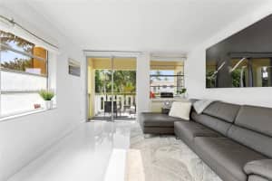 851 Meridian Ave APT 26, Miami Beach, FL 33139, Sold 02/10/23