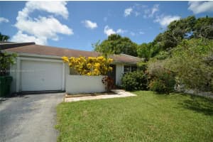5558 W Lakewood Cir, Margate, FL 33063, Sold 09/26/22