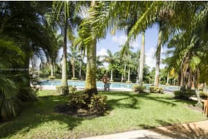 9350 Fontainebleau Blvd APT 201, Miami, FL 33172, Sold 09/01/22