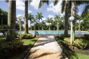 9350 Fontainebleau Blvd APT 201, Miami, FL 33172, Sold 09/01/22
