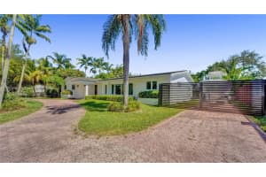6330 SW 144th St, Palmetto Bay, FL 33158, Sold 10/04/22