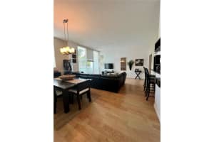 31 SE 5th St APT 201, Miami, FL 33131, Sold 09/29/22