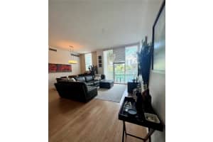 31 SE 5th St APT 201, Miami, FL 33131, Sold 09/29/22