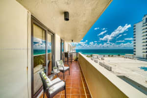1621 Collins Ave PH 1008, Miami Beach, FL 33139, Sold 03/28/23