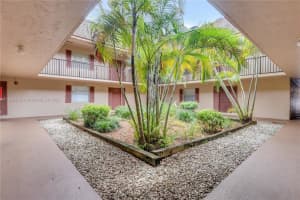 11269 SW 88th St j108, Miami, FL 33173, Sold 08/26/22