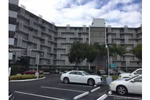 3401 N Country Club Dr APT 116, Aventura, FL 33180, Sold 09/02/22