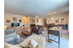 9800 W Bay Harbor Dr APT 208, Bay Harbor Islands, FL 33154, Sold 08/29/22