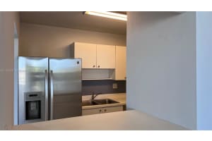 8251 NW 8th St APT 509, Miami, FL 33126, Sold 09/08/22