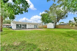 17120 NW 86th Ave, Hialeah, FL 33015, Sold 09/30/22