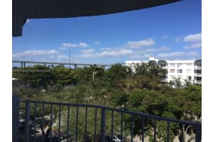 496 NW 165th St d510, Miami, FL 33169, Sold 09/15/22