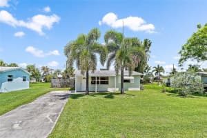 2387 SE Harrison St, Stuart, FL 34997, Sold 08/26/22