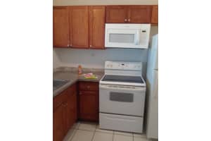 498 NW 165th St d 407, Miami, FL 33169, Sold 09/27/22