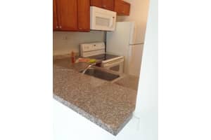 498 NW 165th St d 407, Miami, FL 33169, Sold 09/27/22