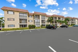 257 S Cypress Rd APT 425, Pompano Beach, FL 33060, Sold 08/25/22