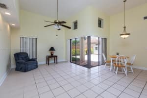520 SW 88th Pl W, Miami, FL 33174, Sold 08/24/22